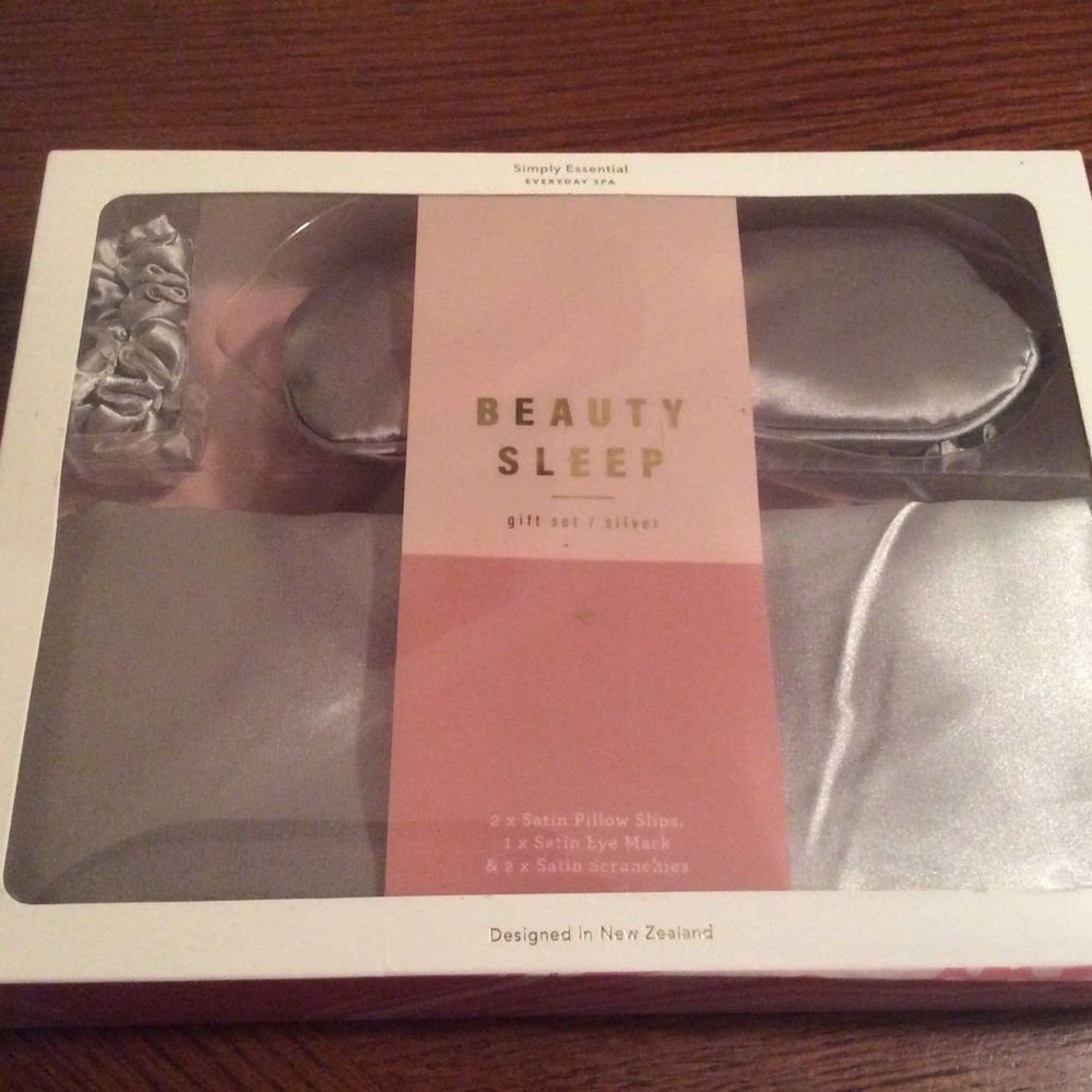 Simply Essential BEAUTY SLEEP gift set